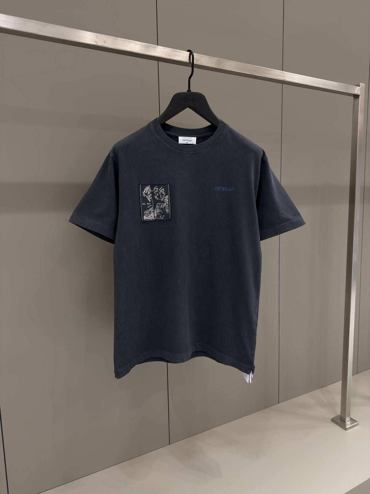 Off-White graphic-print T-shirt - Image 4