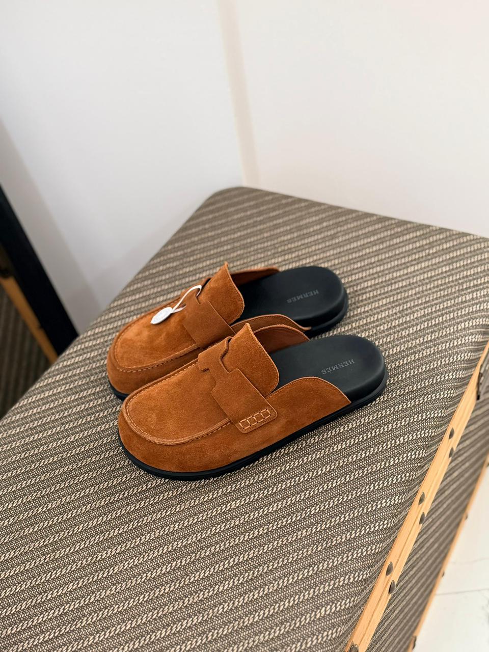 Hermes Mules Go - Image 2