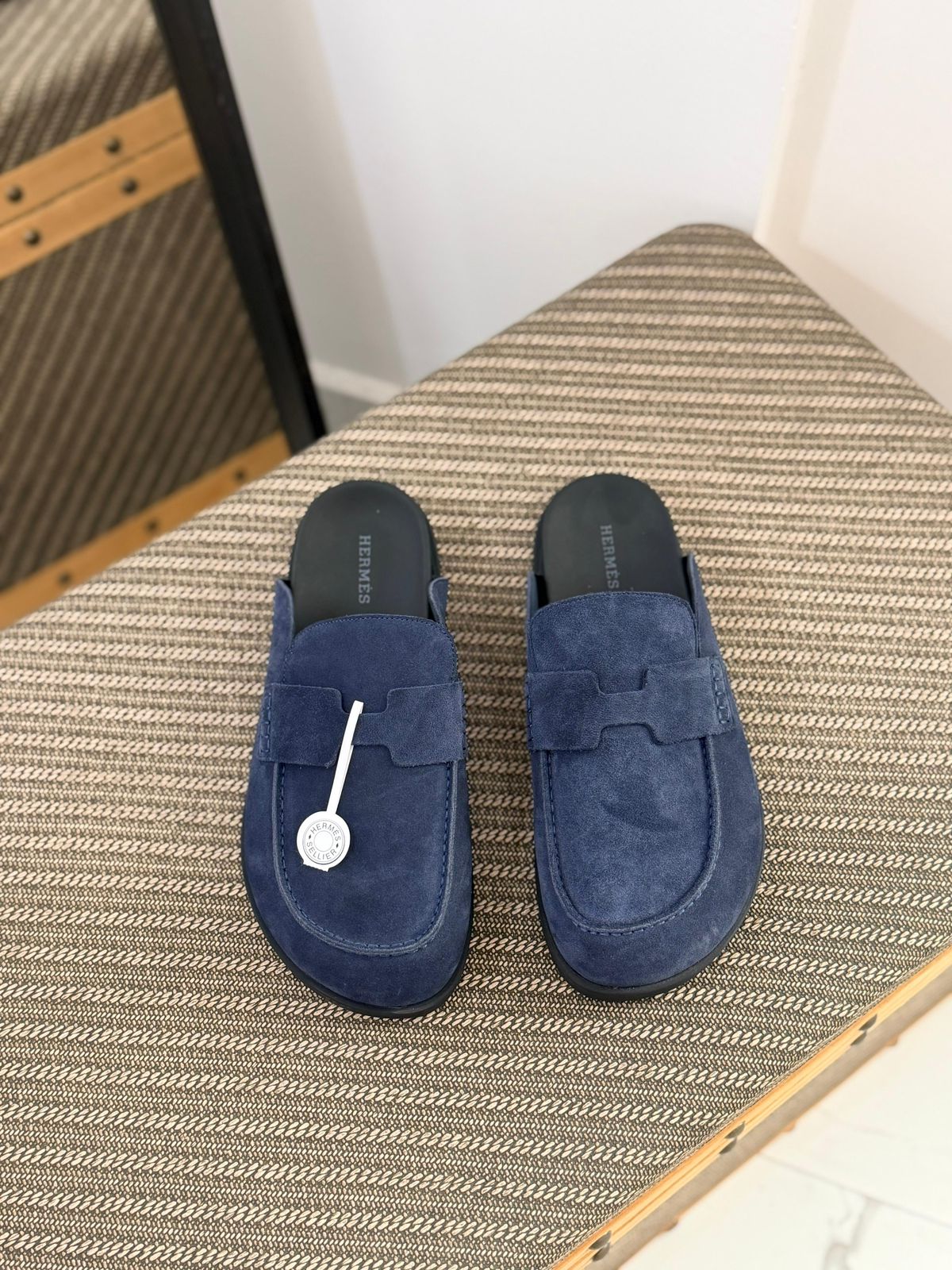 Hermes Mules Go - Image 2