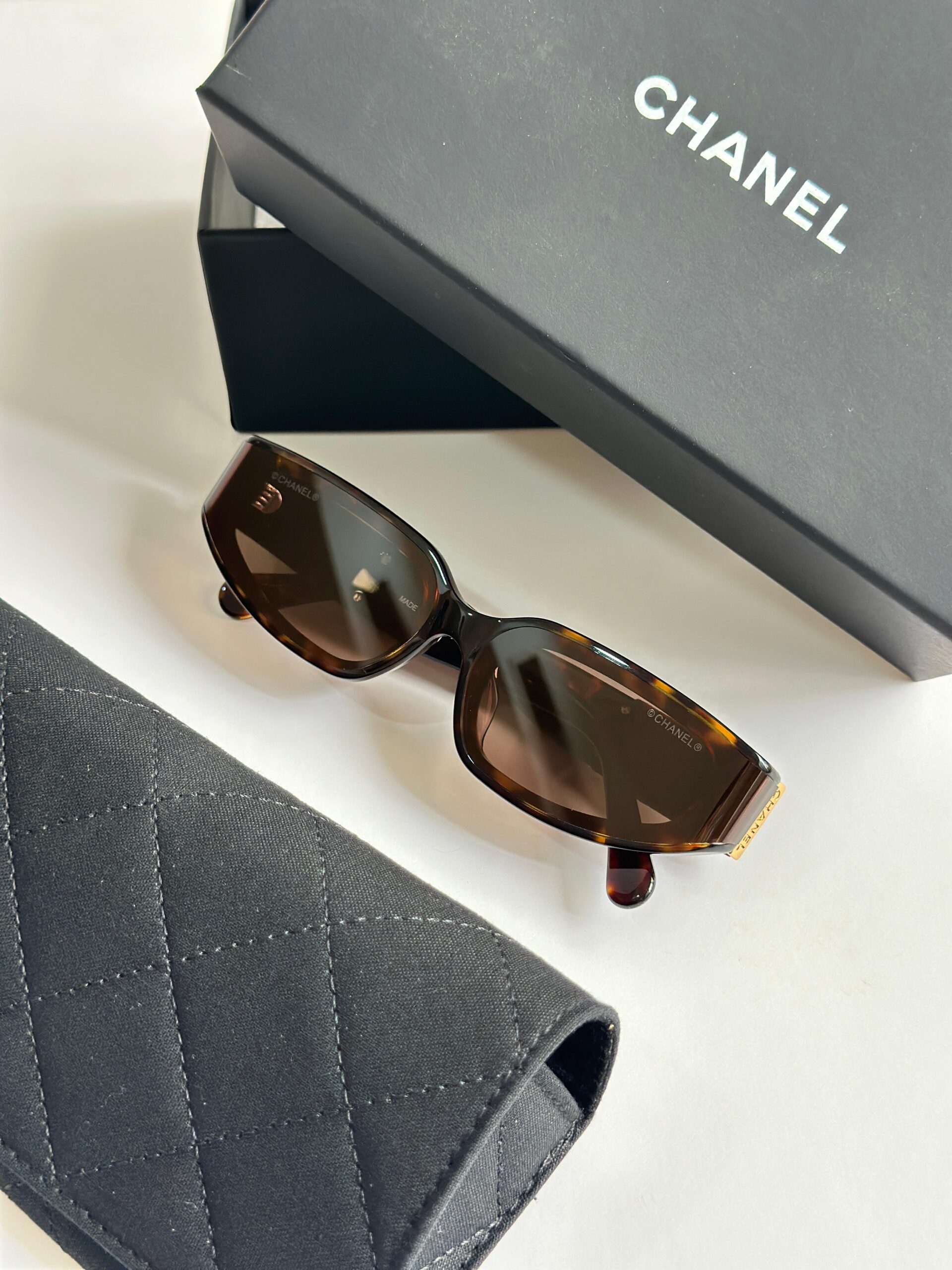 CHANEL Sunglasses - Image 2