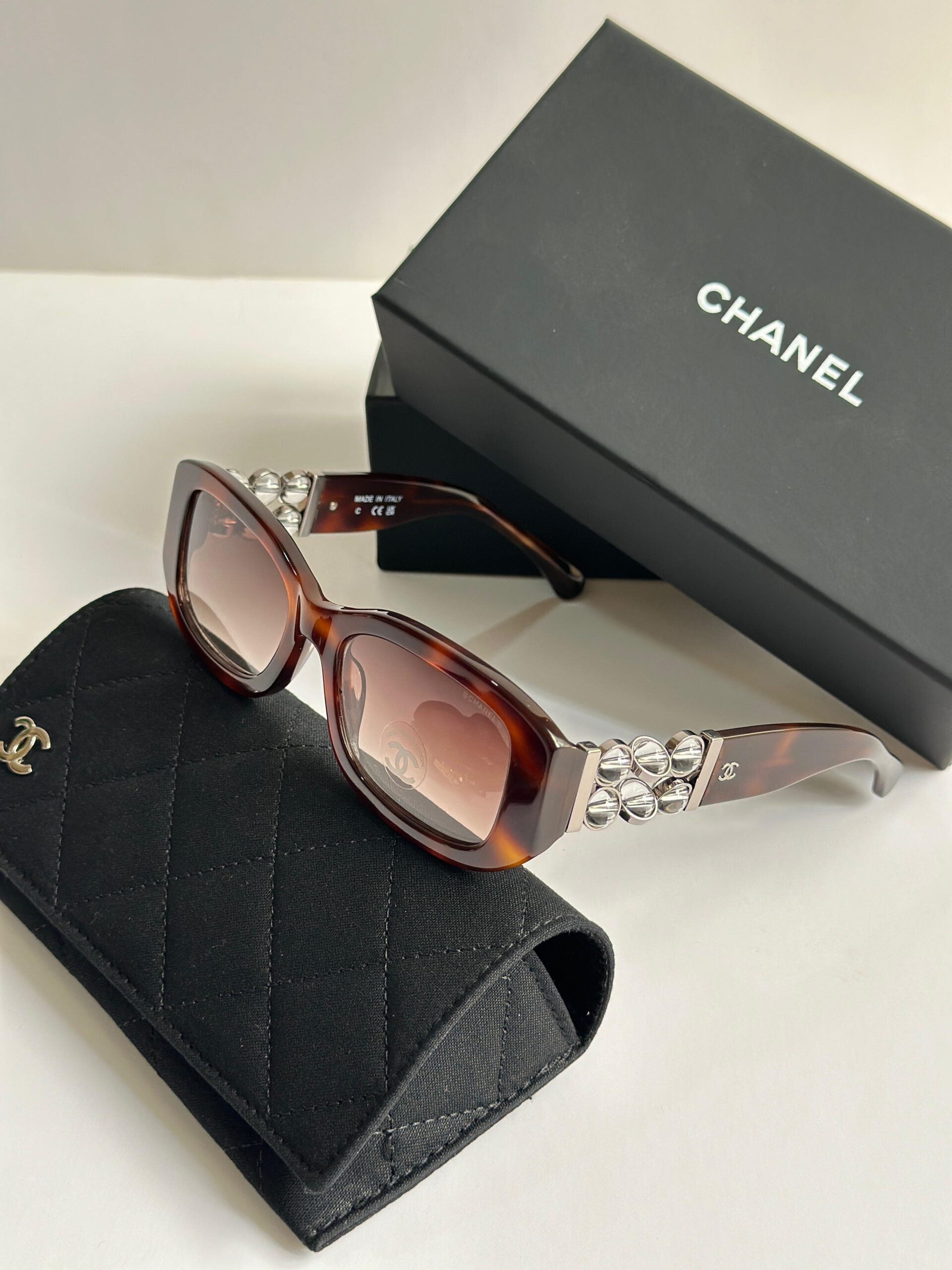 CHANEL Oval Sunglasses - Image 3