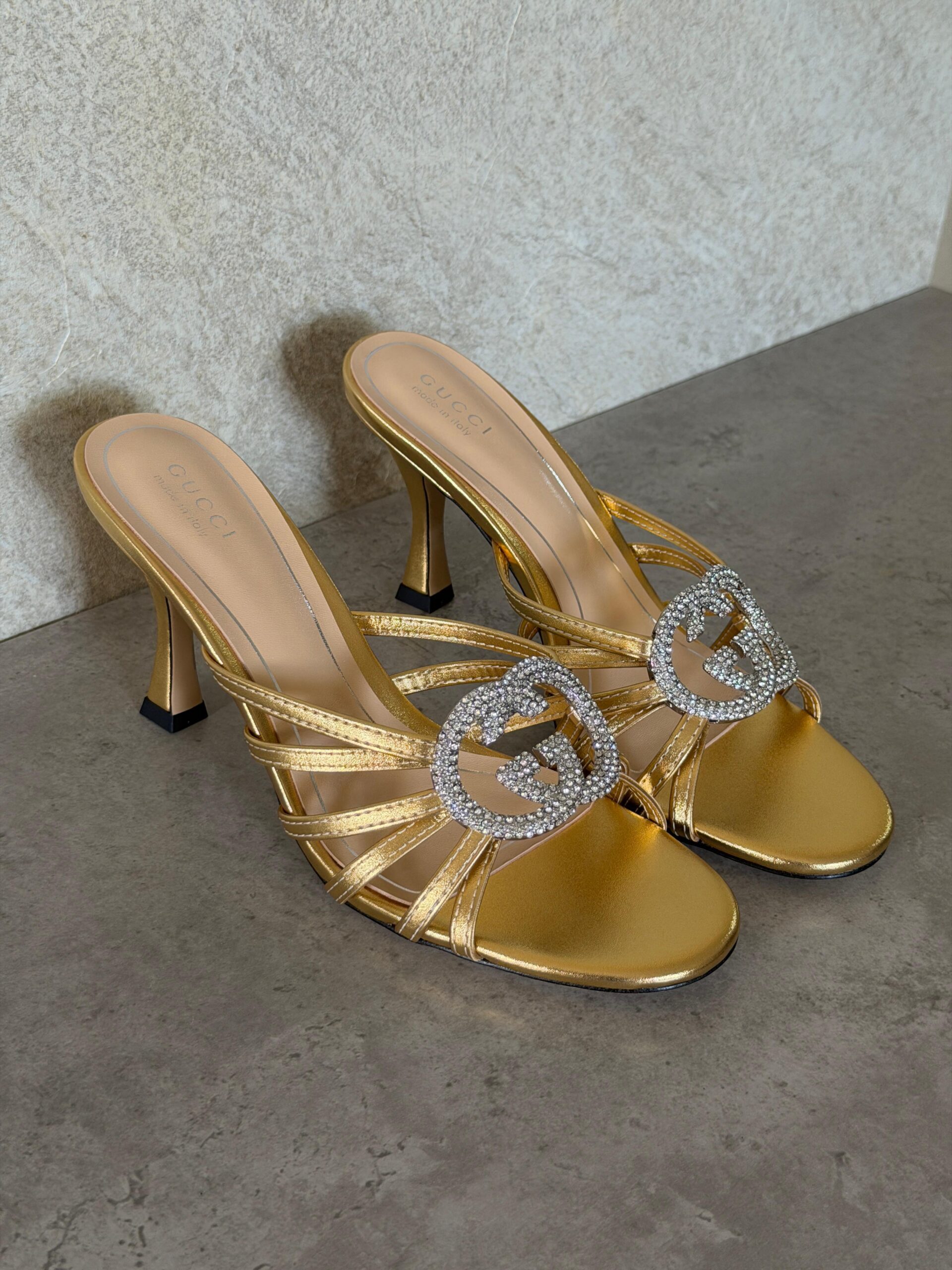 Gucci crystal Interlocking - Image 3