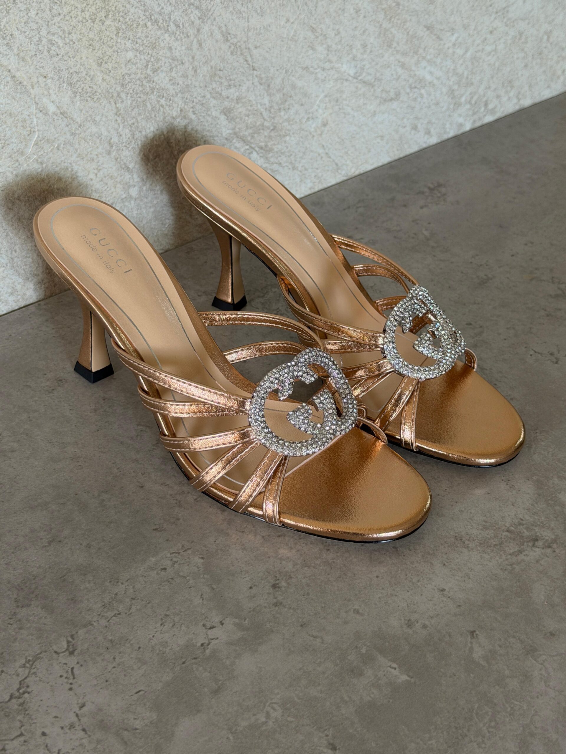 Gucci crystal Interlocking - Image 2