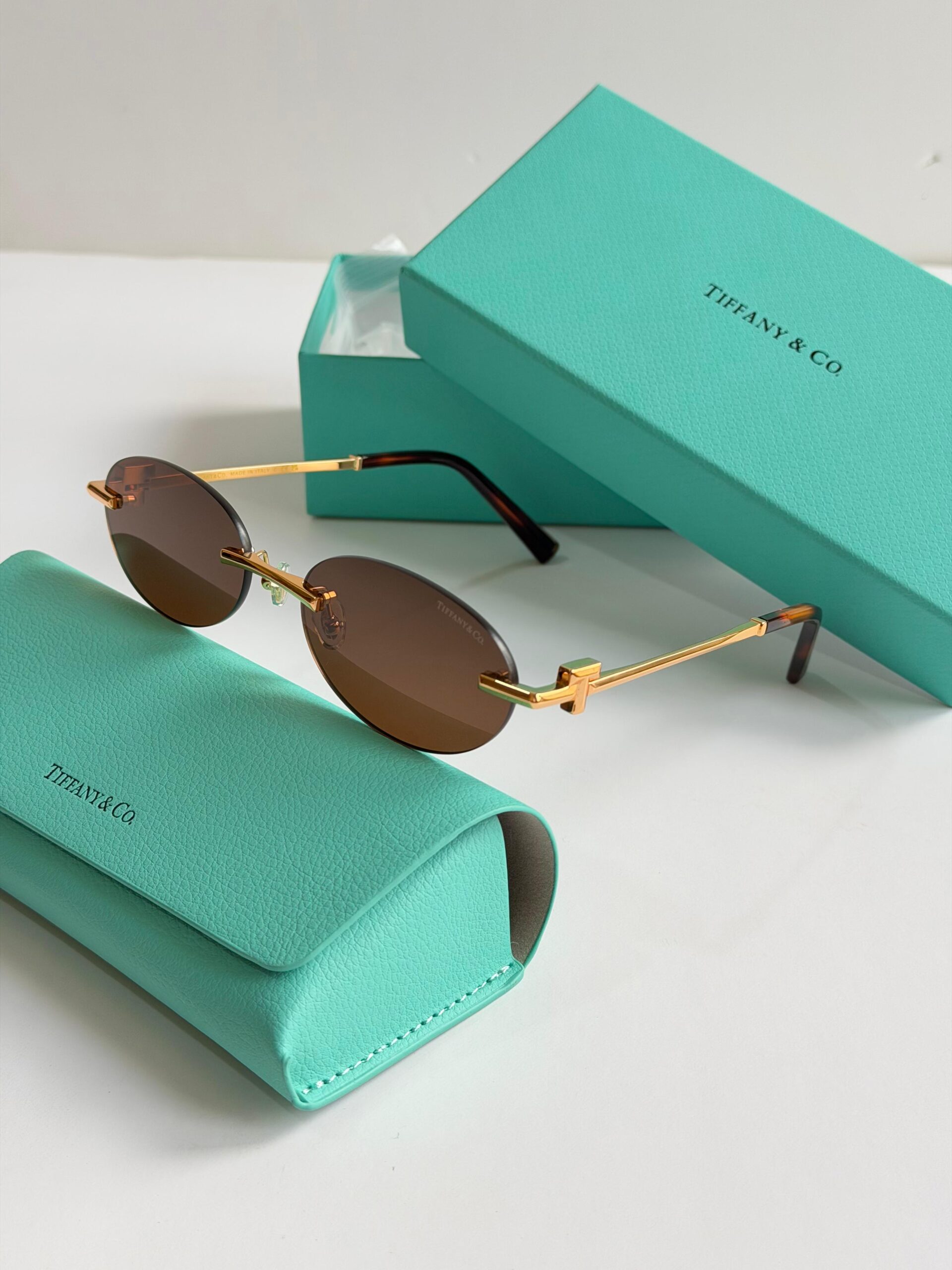 Tiffany Round Sunglasses - Image 5