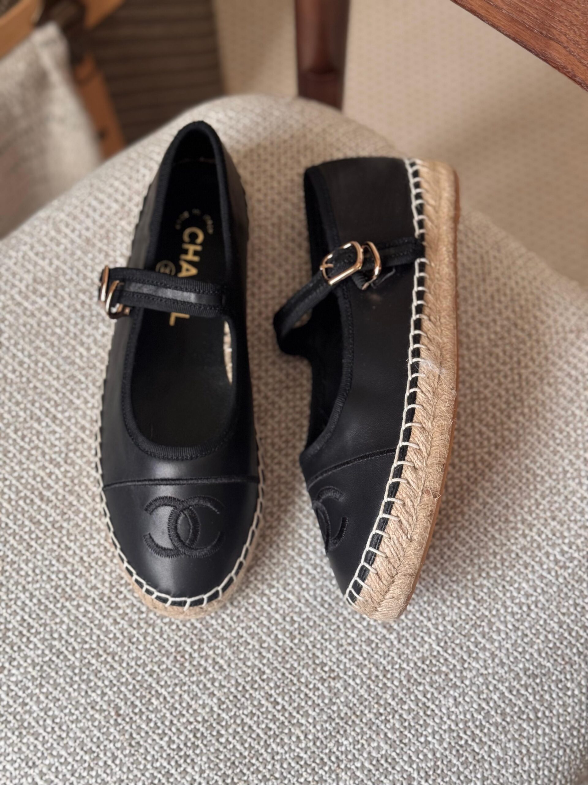 Chanel Ballets & Mary Janes - Image 5