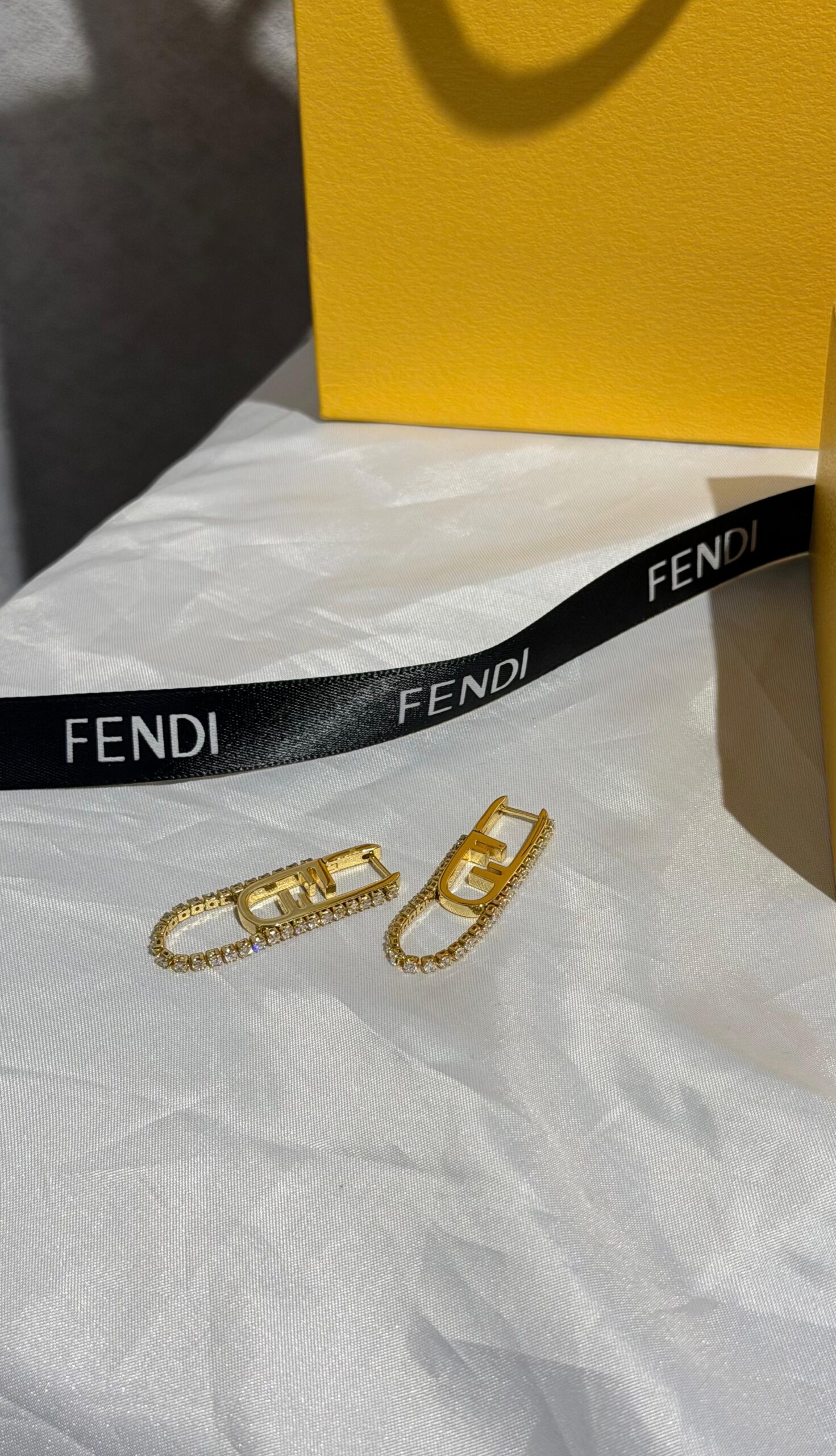 FENDI O'Lock-motif Crystal Earrings | Gold - Image 4