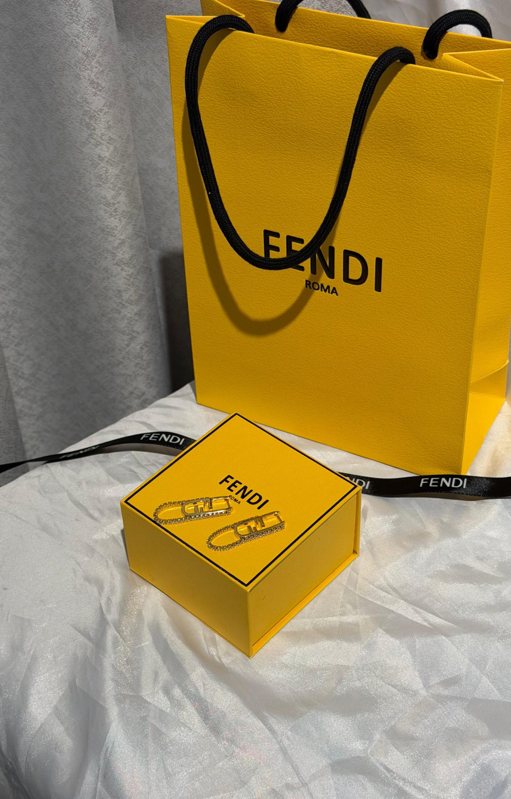 FENDI O'Lock-motif Crystal Earrings | Gold - Image 3