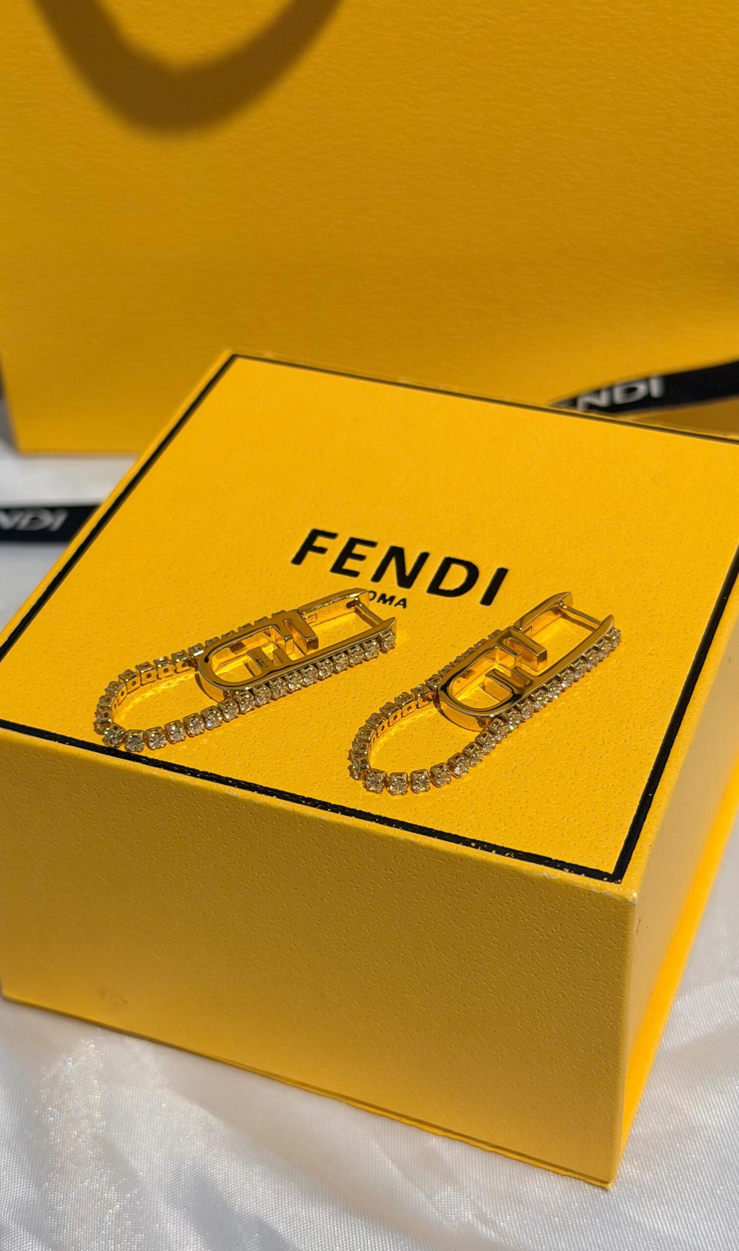 FENDI O'Lock-motif Crystal Earrings | Gold - Image 2