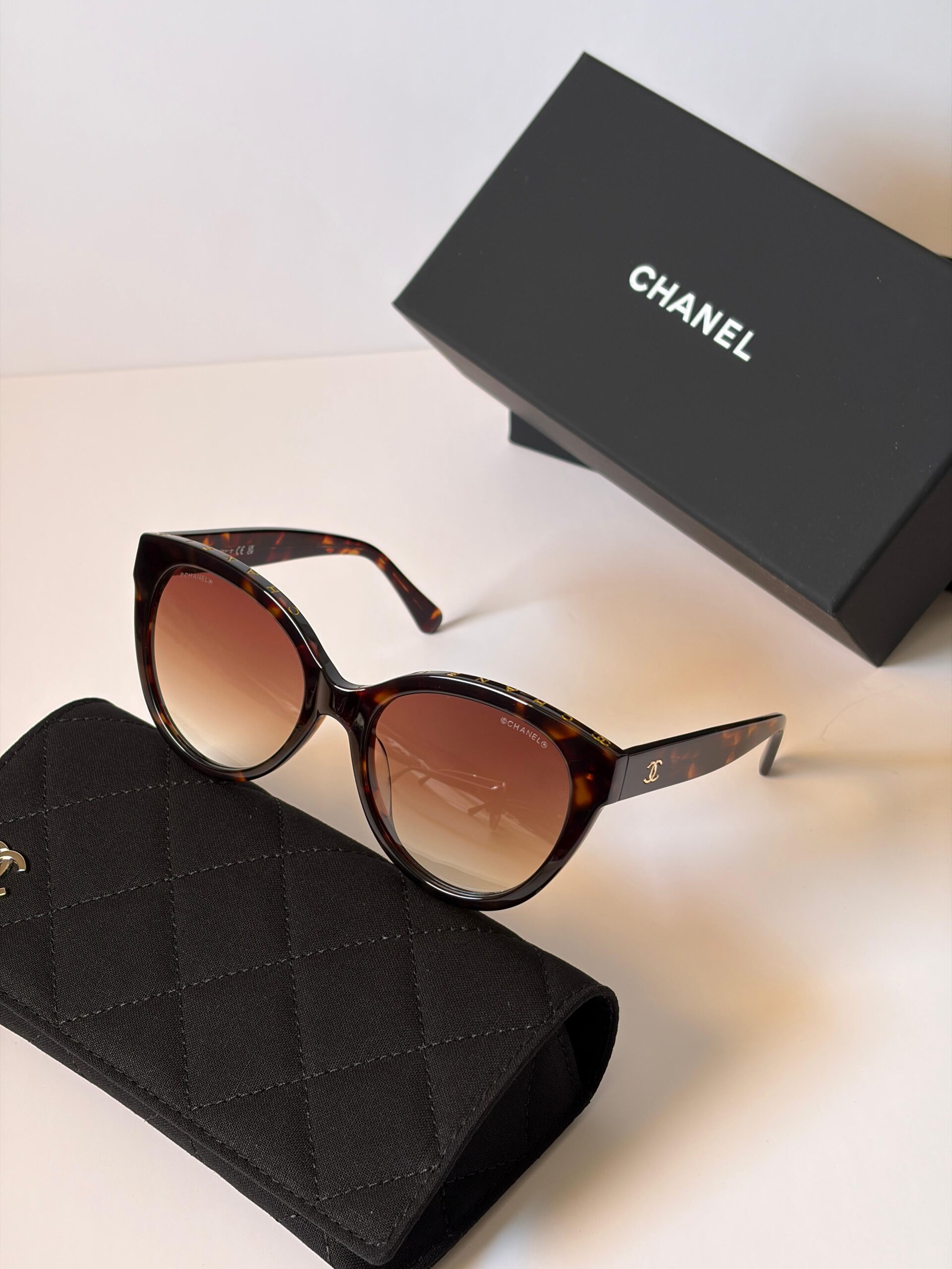 CHANEL Butterfly Sunglasse - Image 2