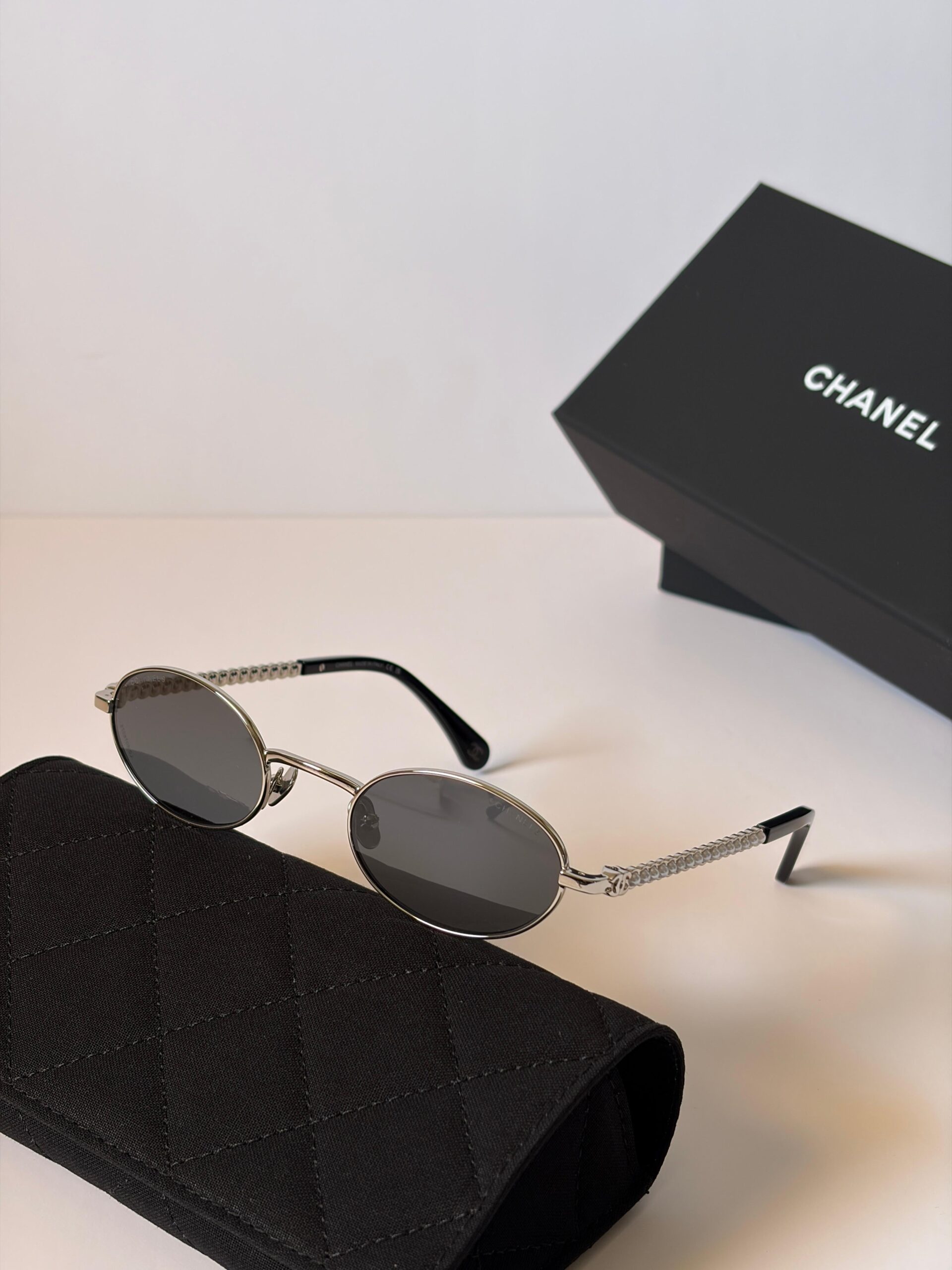 Channel sun glasses - Image 4