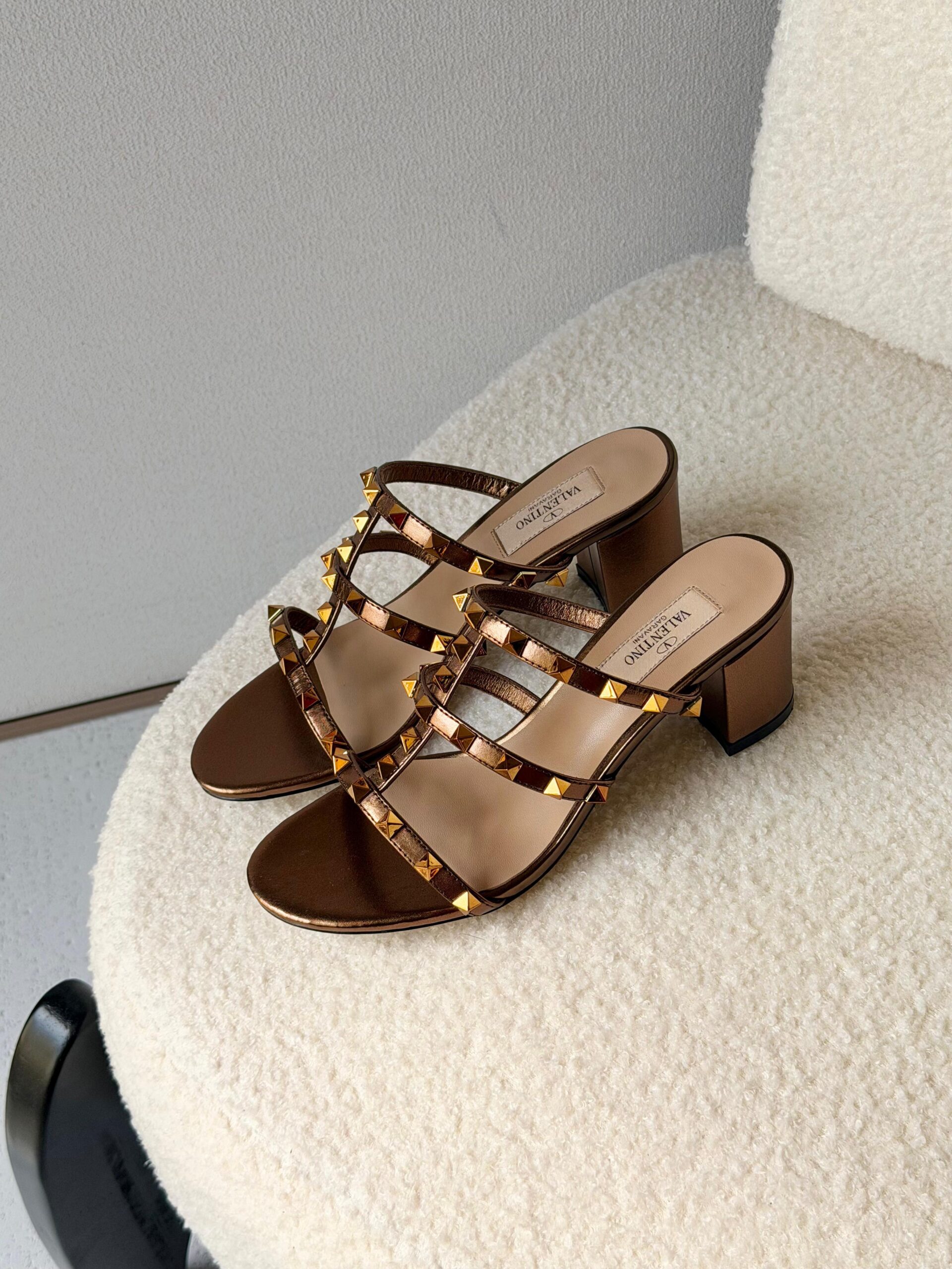 Valentino Garavani Rockstud sandals - Image 17
