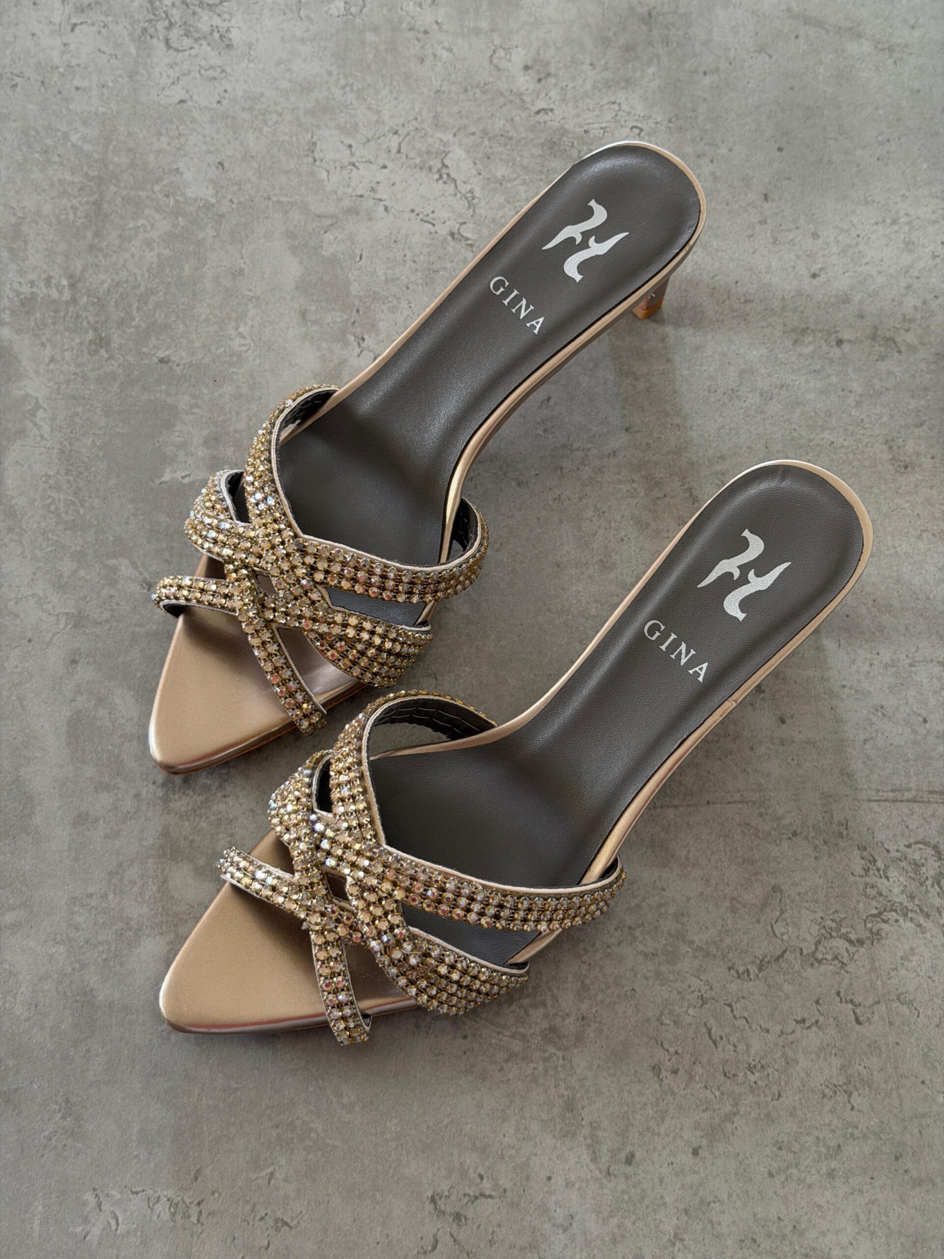 GINA TAYLOR Quartz Chic - Image 16