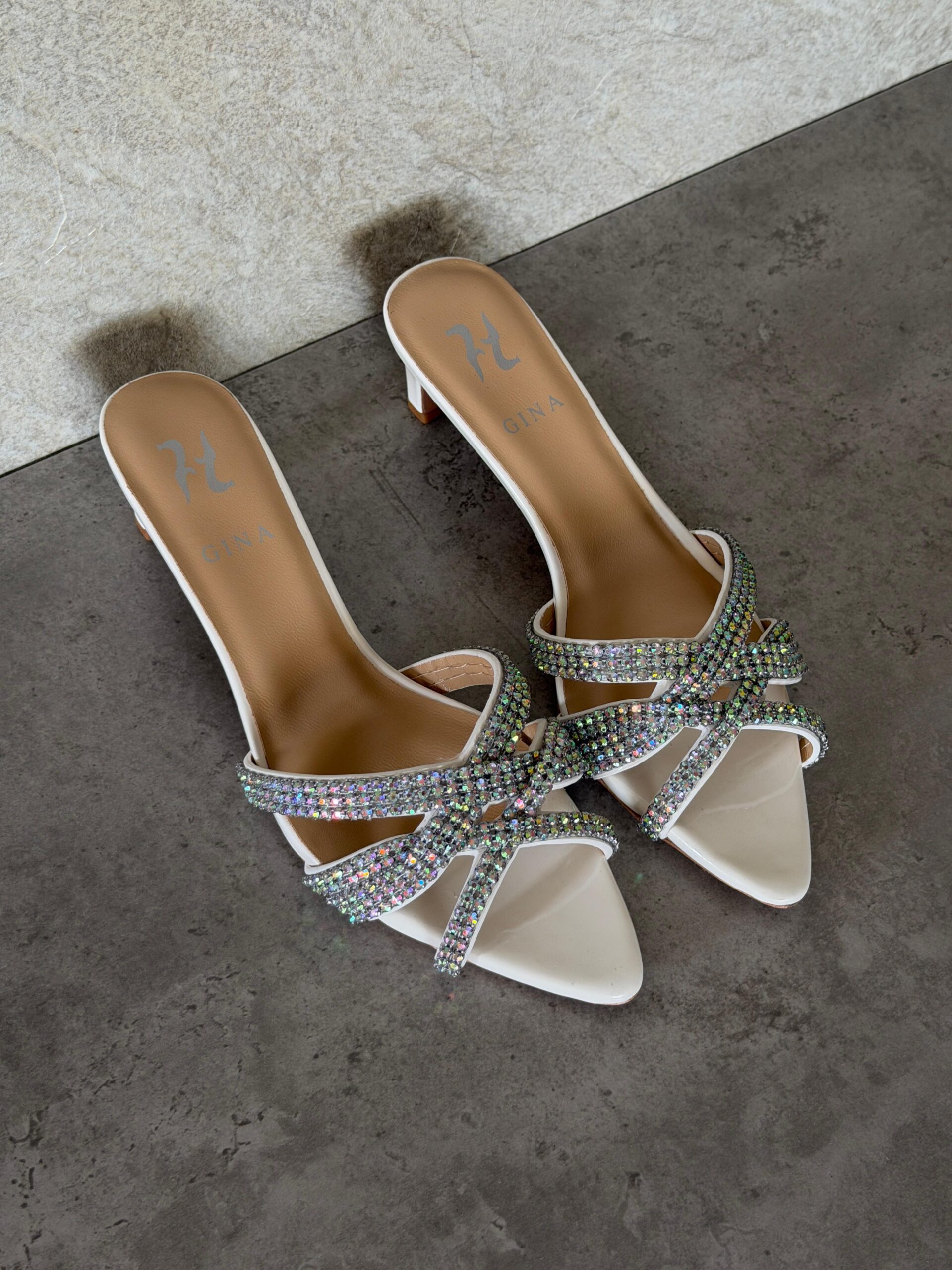 GINA TAYLOR Quartz Chic - Image 14