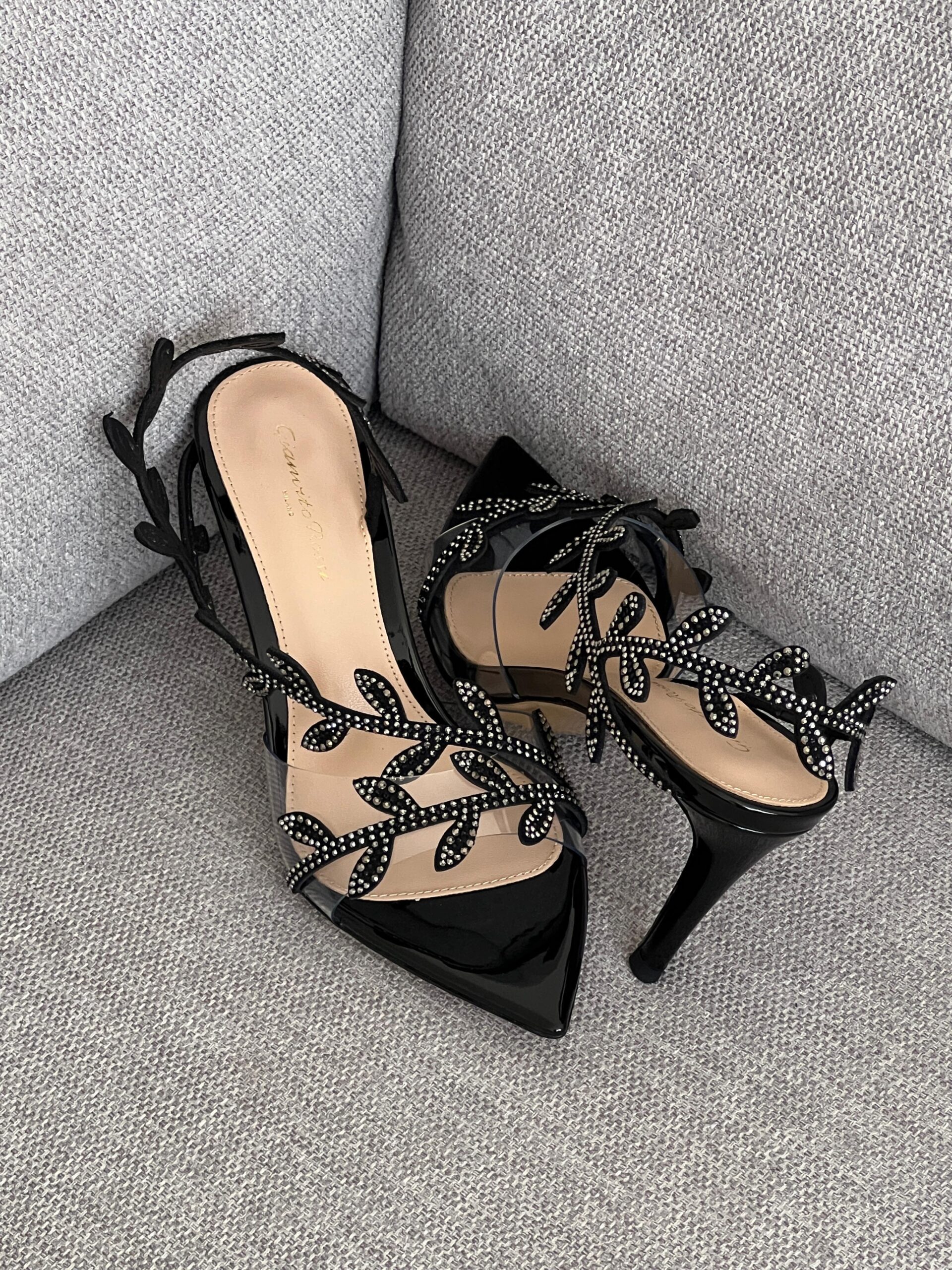 Gianvito Rossi Pointed Leaf Strap Sandals - Image 9