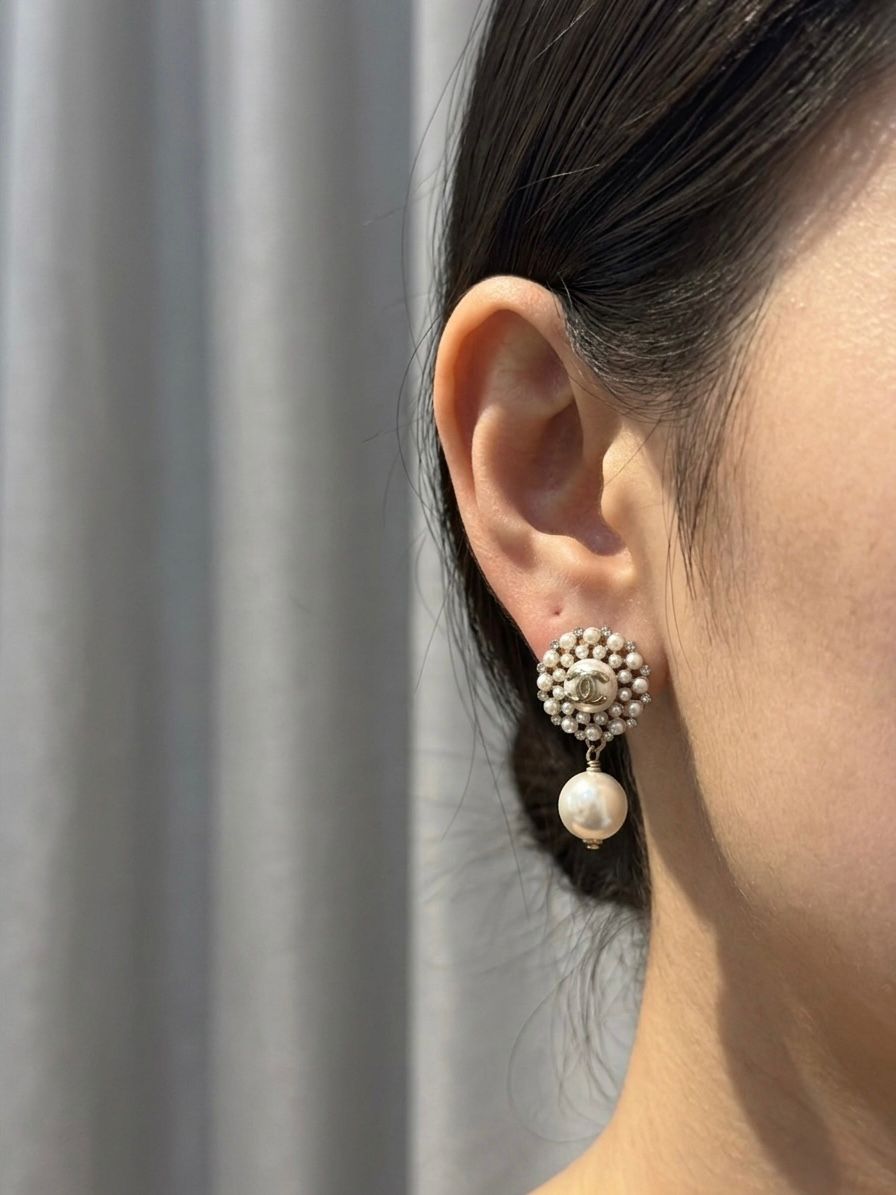 Chanel Earings - Image 8