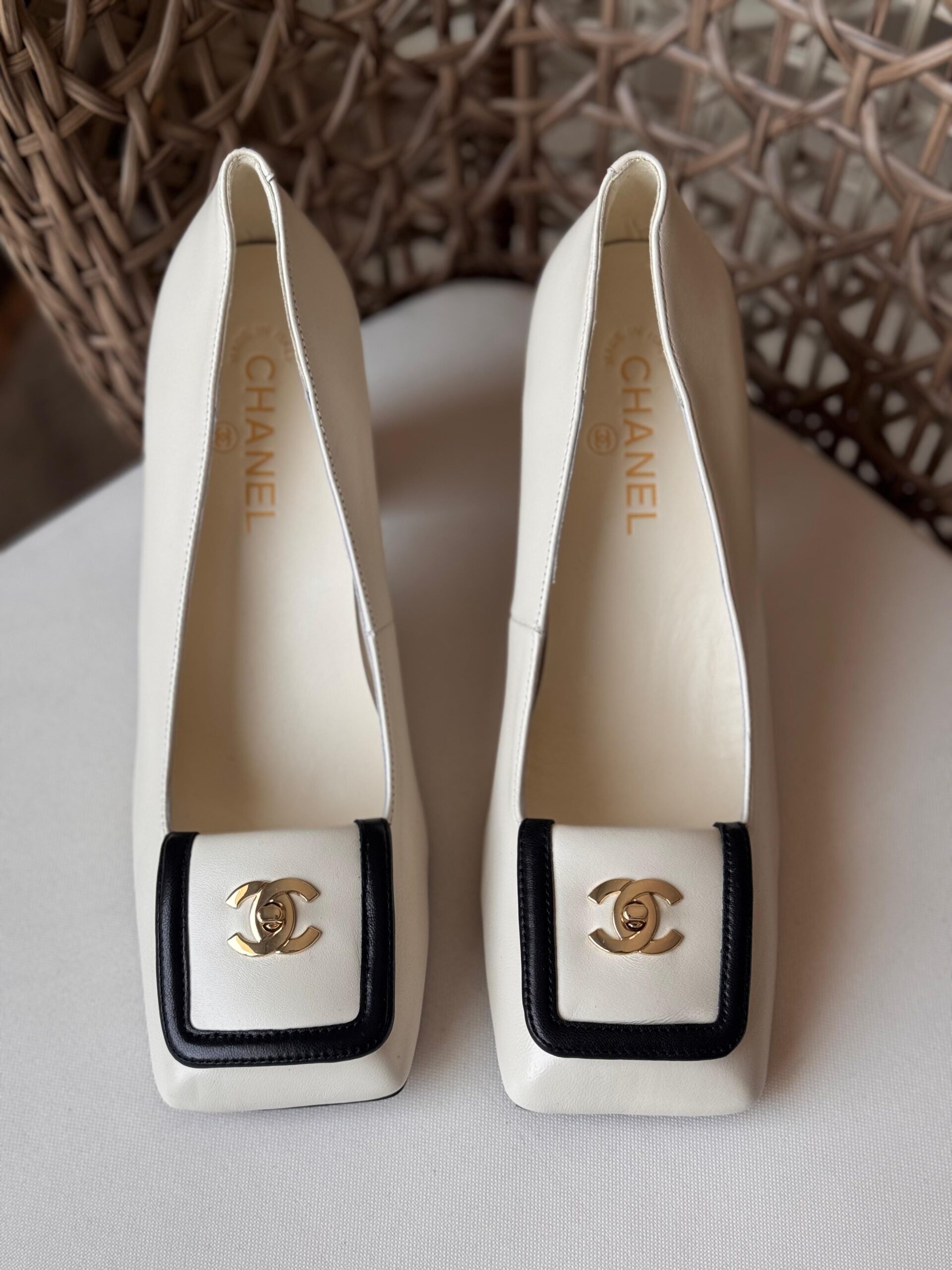 CHANEL Pumps Lambskin - Image 5