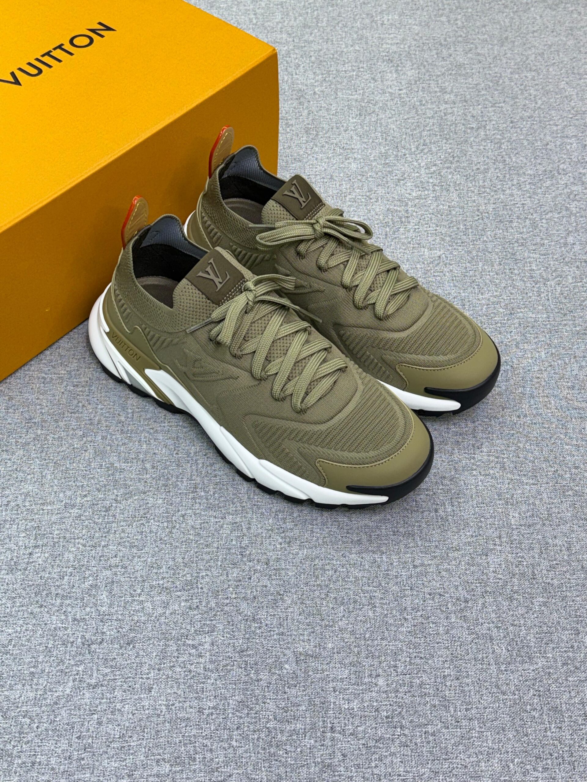 LV Runner Tatic Sneaker - Image 14