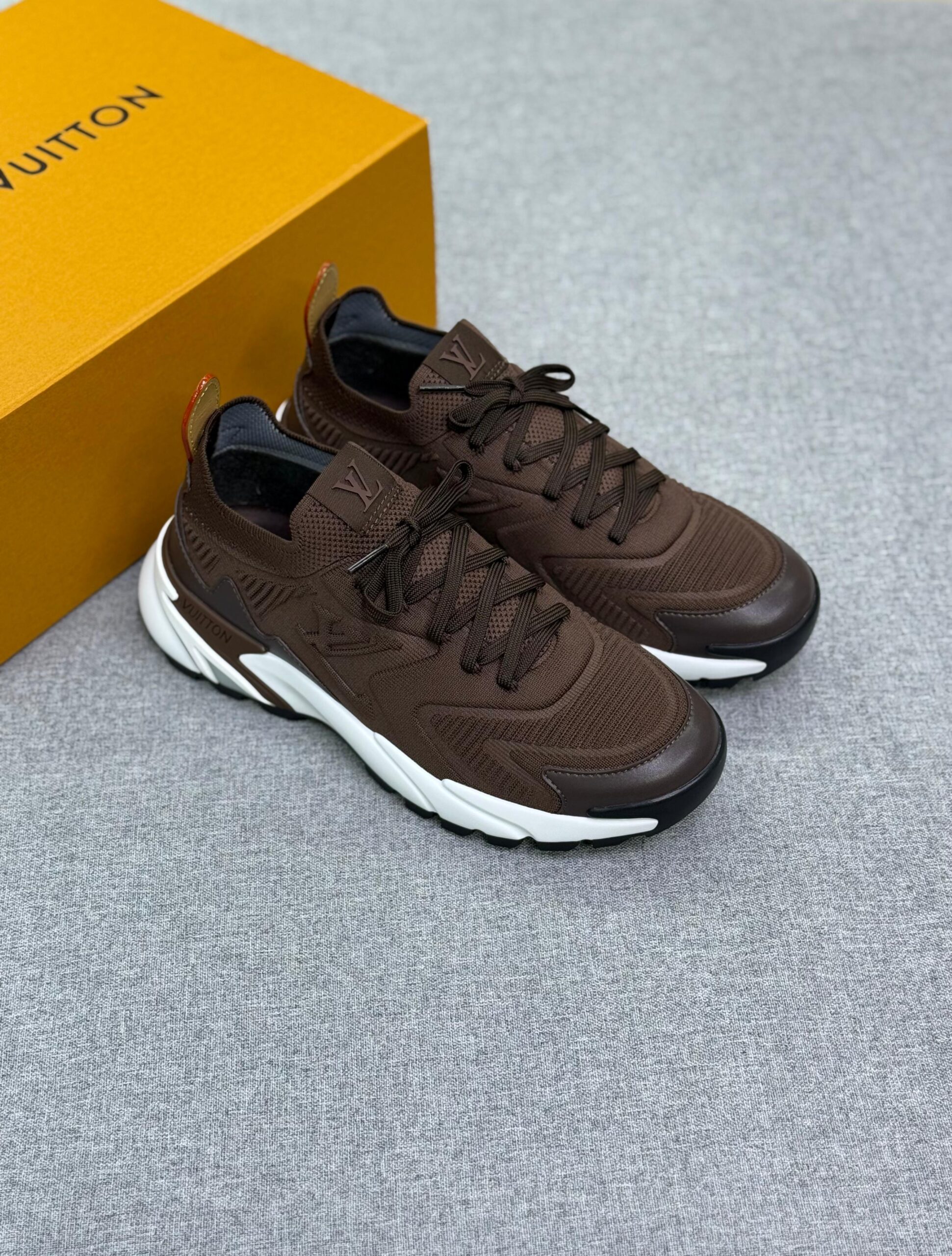 LV Runner Tatic Sneaker