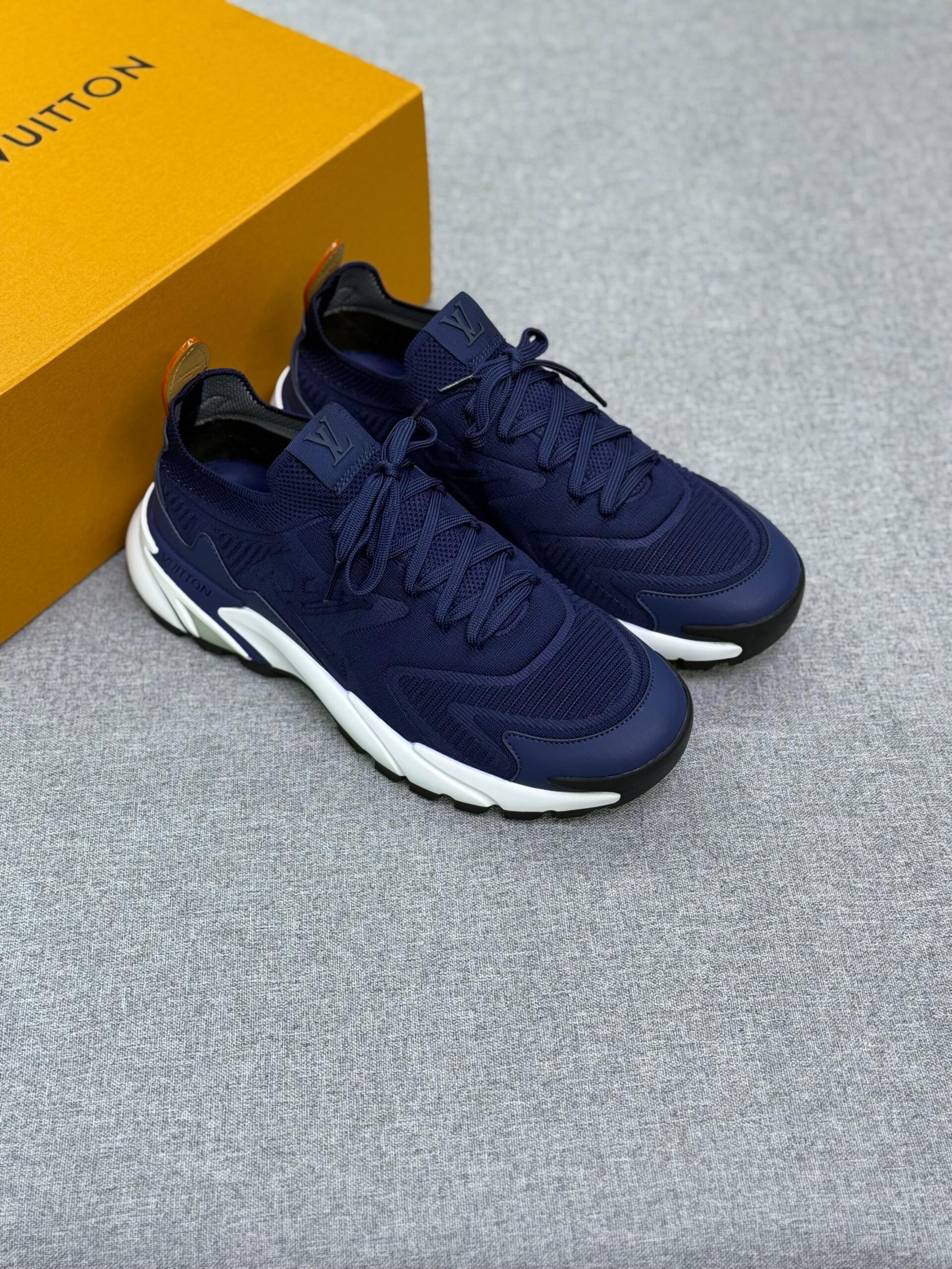 LV Runner Tatic Sneaker - Image 13