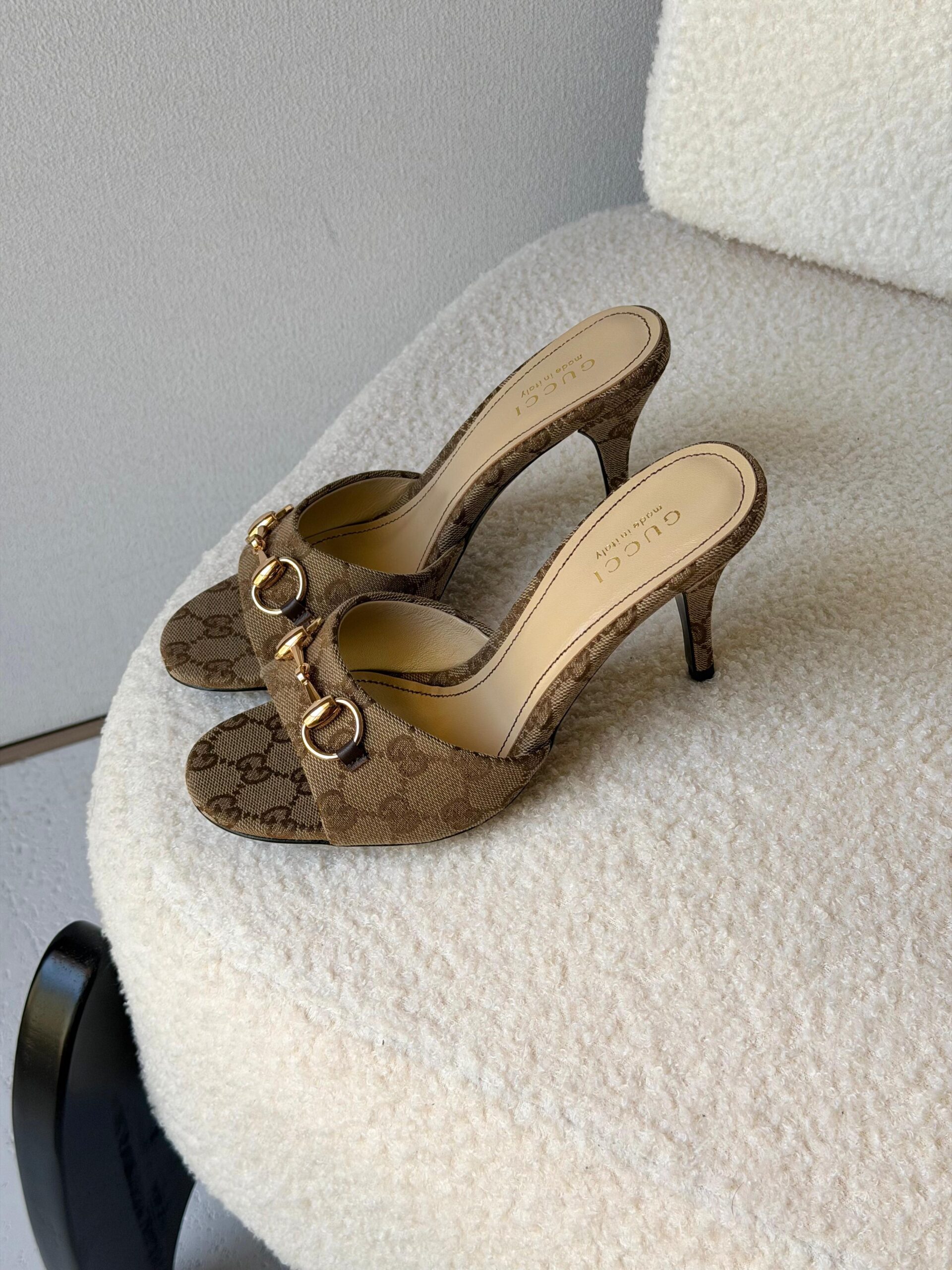 Gucci Horsebit sandals - Image 27