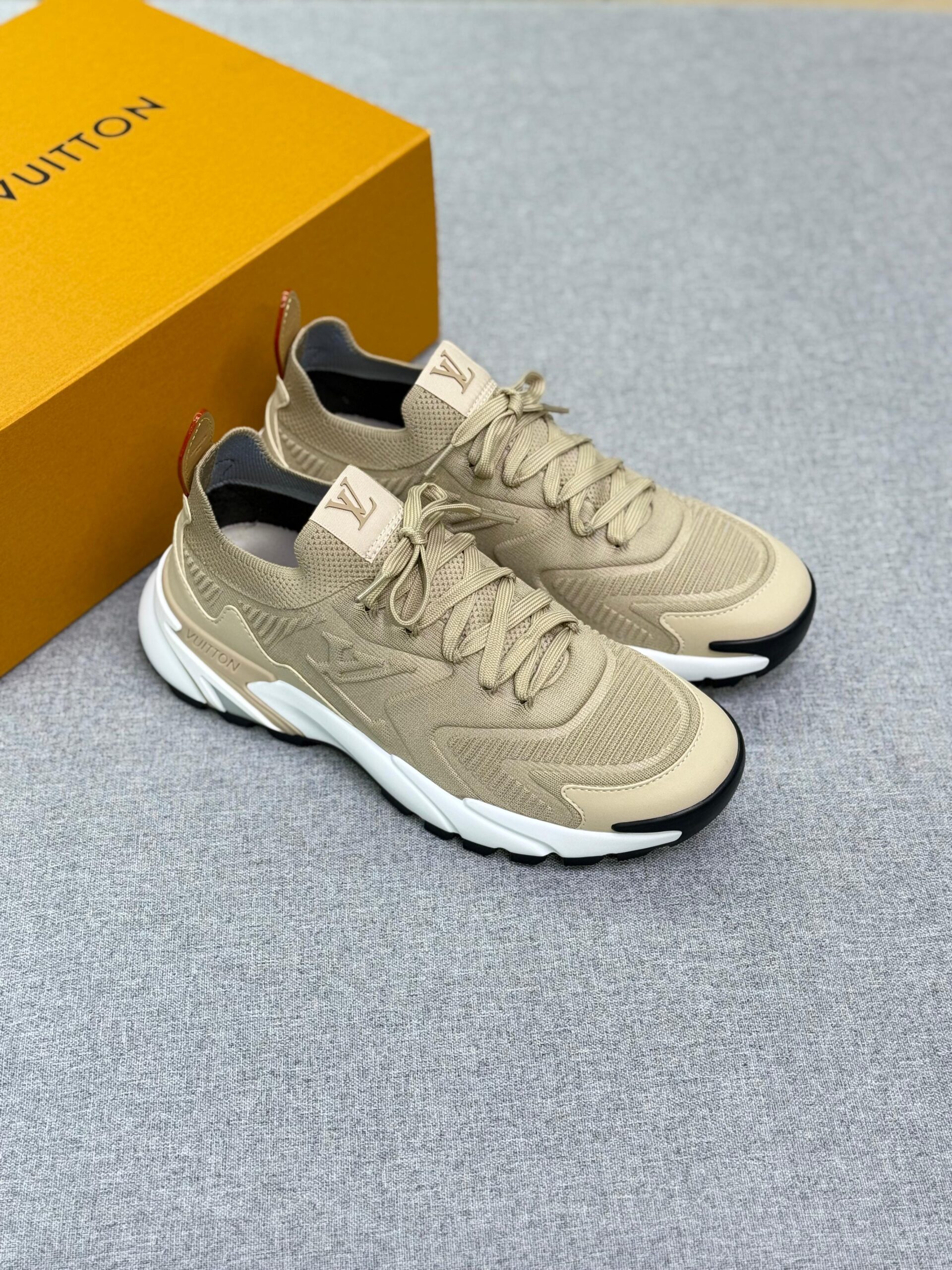 LV Runner Tatic Sneaker - Image 6