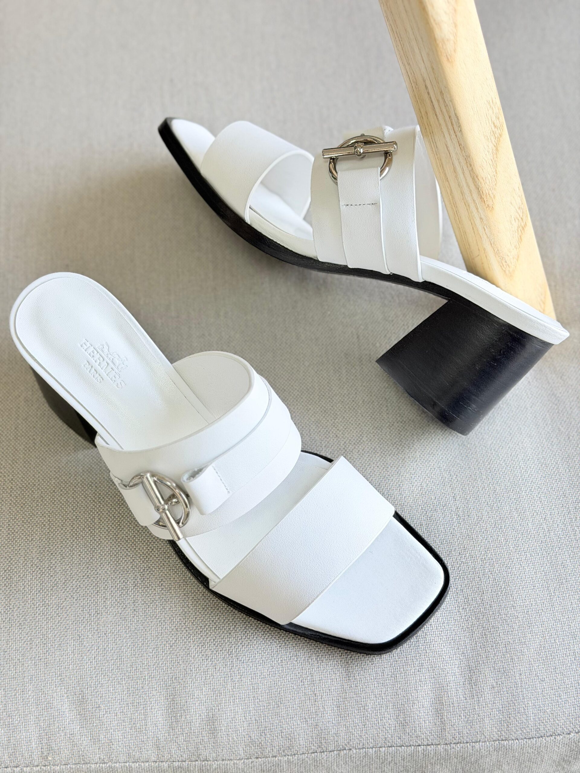 Hermes Kute 60 sandal - Image 5
