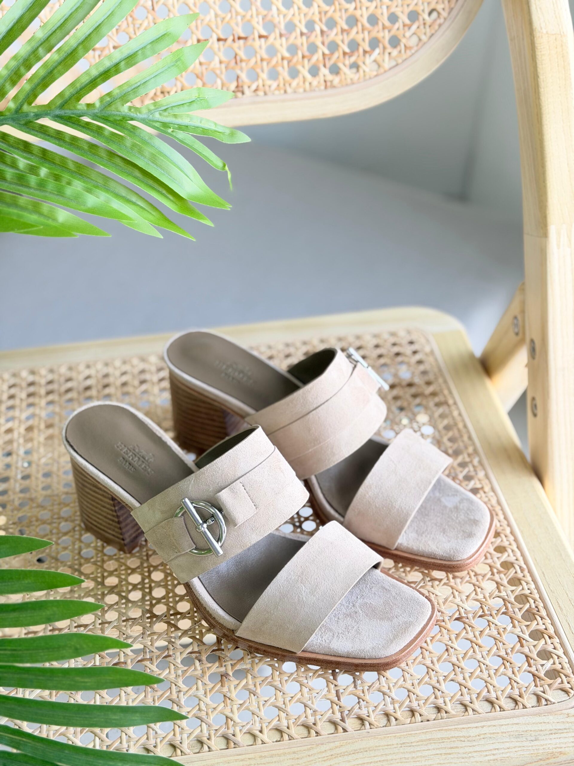 Hermes Kute 60 sandal suede - Image 4