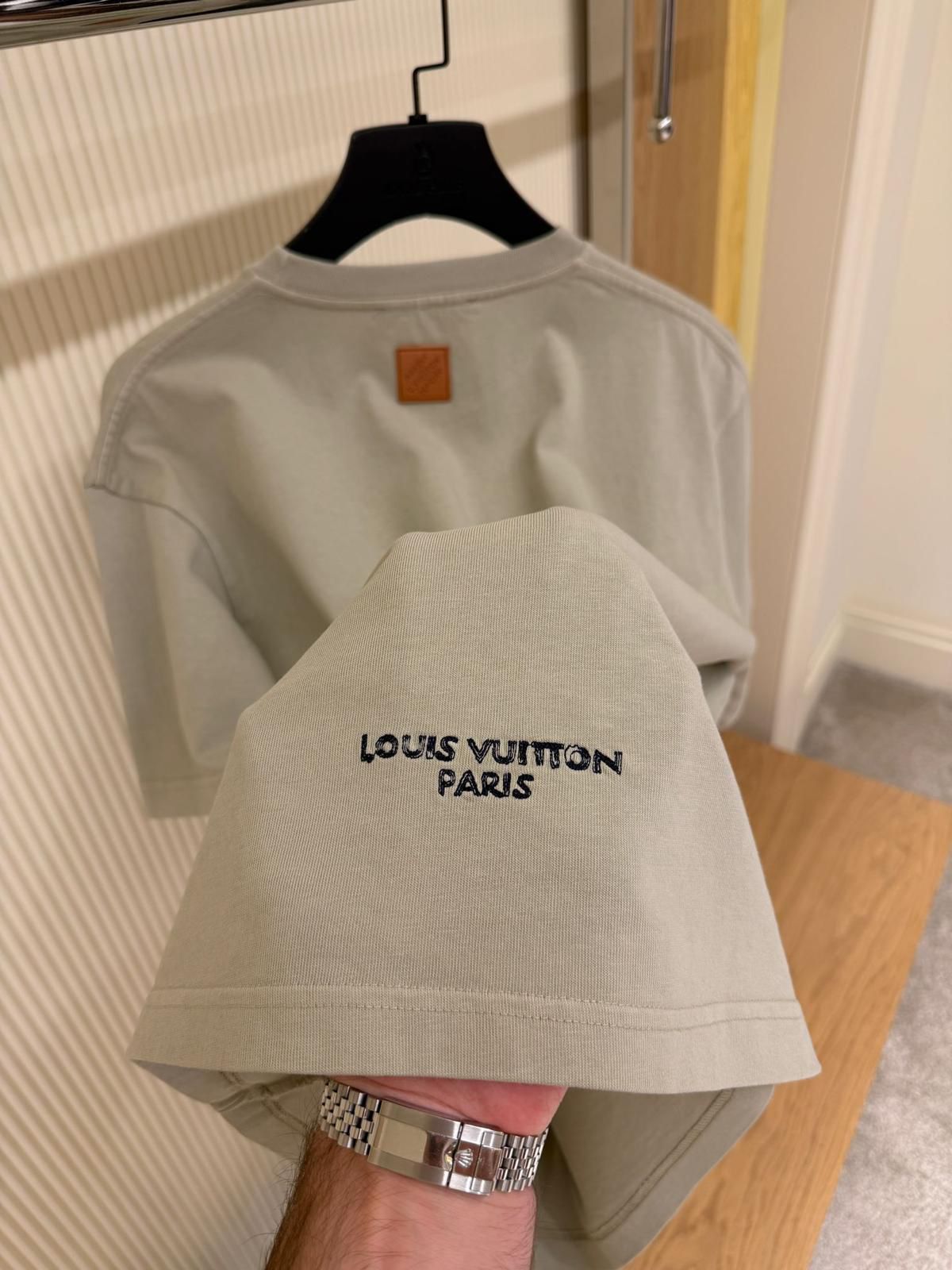 LV Embroidered Signature T-Shirt - Image 4