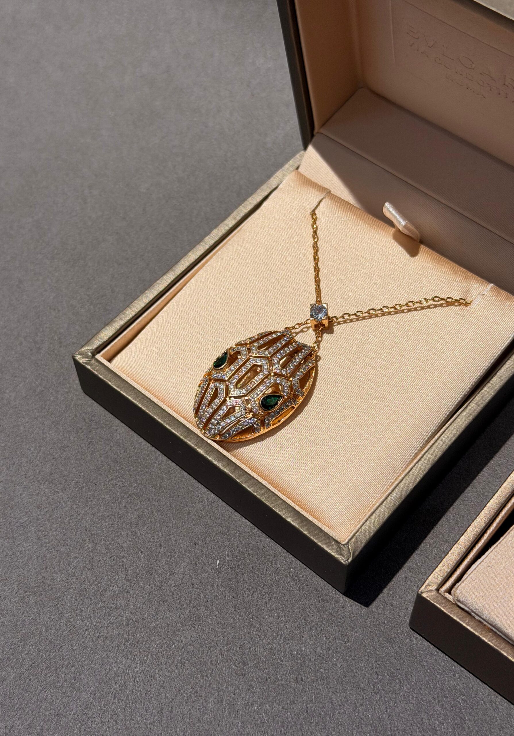 Bvlgari Serpent Set Necklace & Earings Swarovski Stones - Image 4