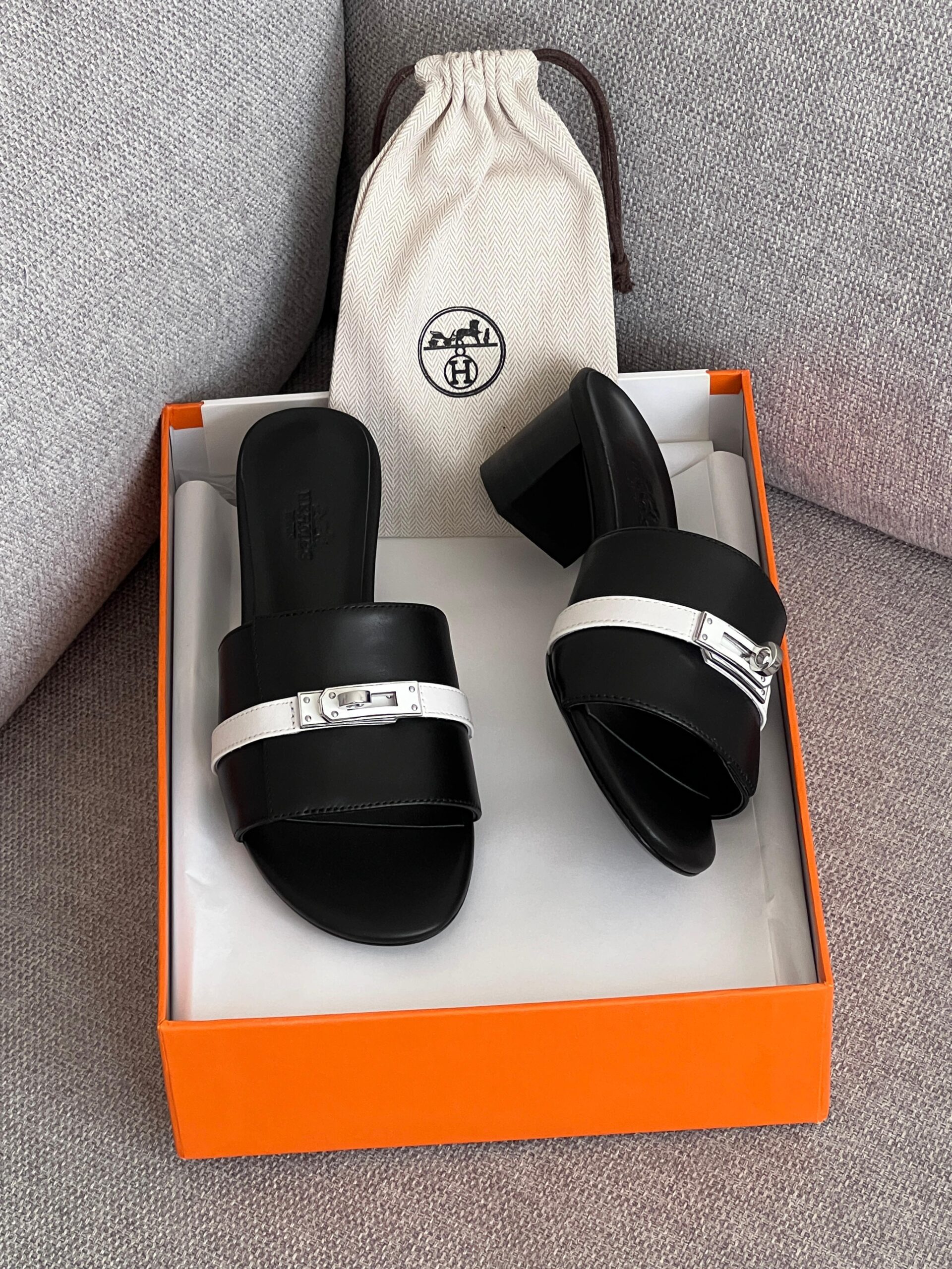 Hermes Giulia Sandals