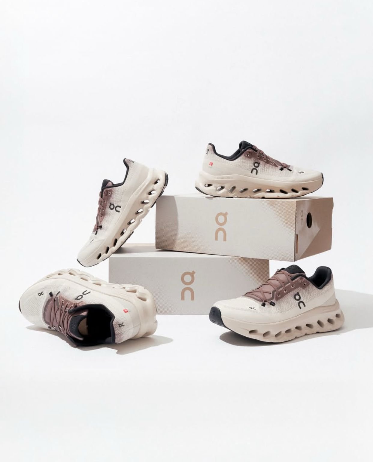 On Running Cloudtilt Unisex Sport Sneakers – Sand Clove - Image 4